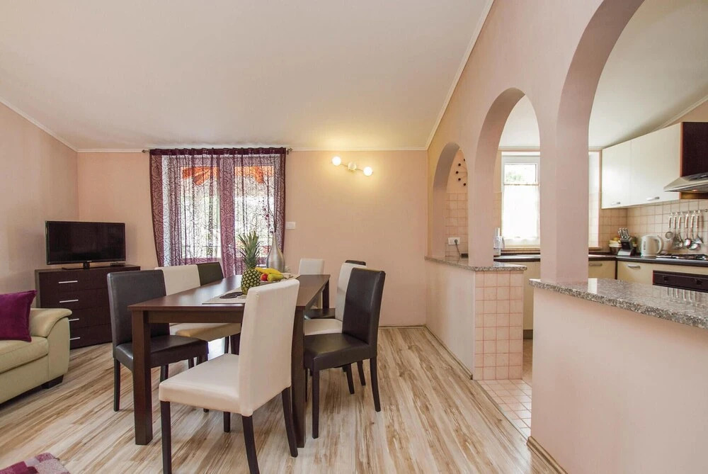 Nice Home in Labin With Wifi and 4 Bedrooms