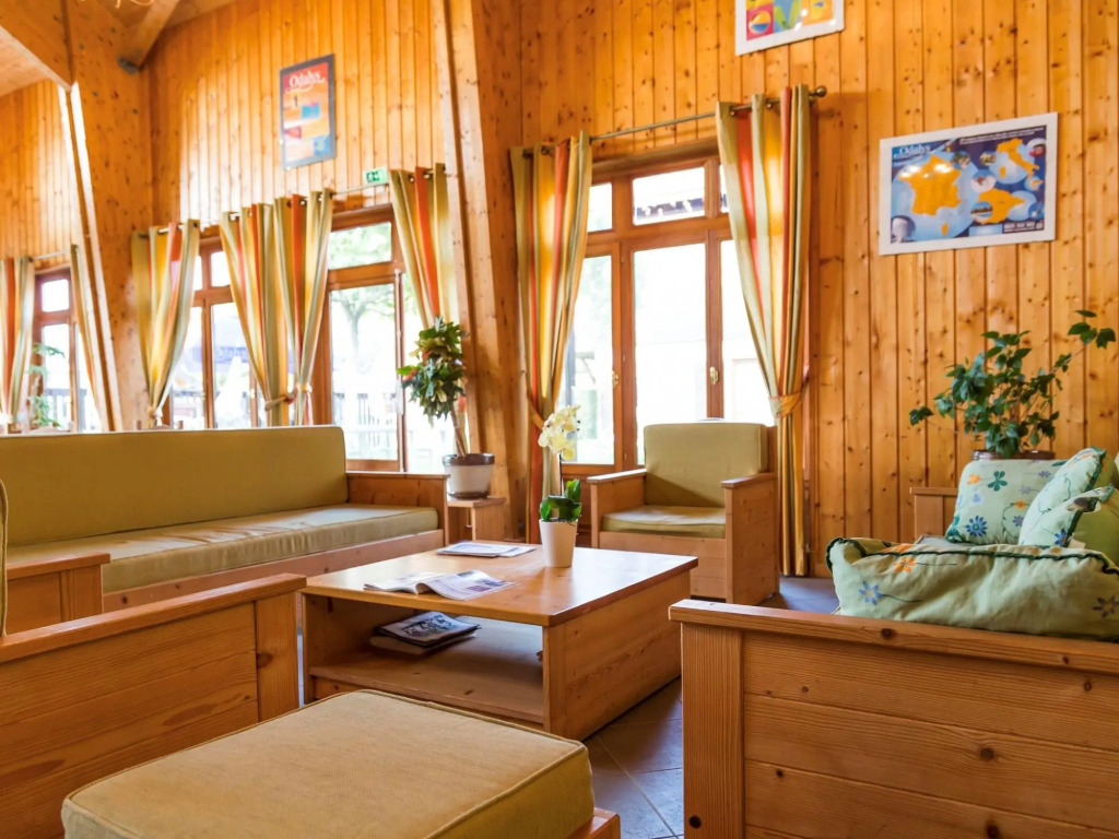 Attractive, rustic apartment with lake view in Evian-les-Bains