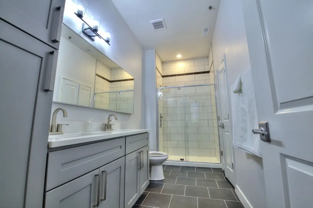 Steelyard Apartment
