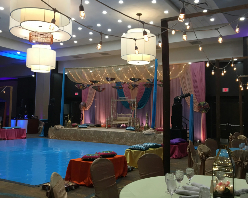 Embassy Suites by Hilton Chicago Naperville