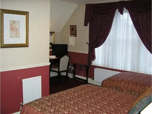 The Avenue Guest House