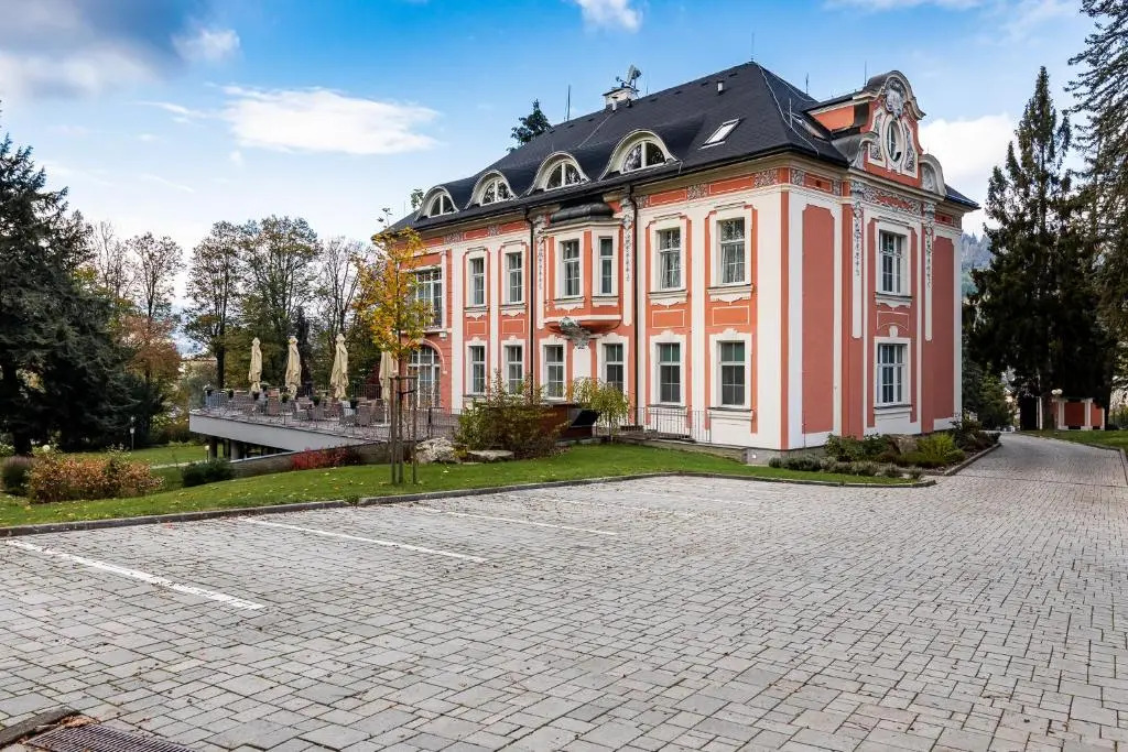 Wellness & Spa hotel Villa Regenhart