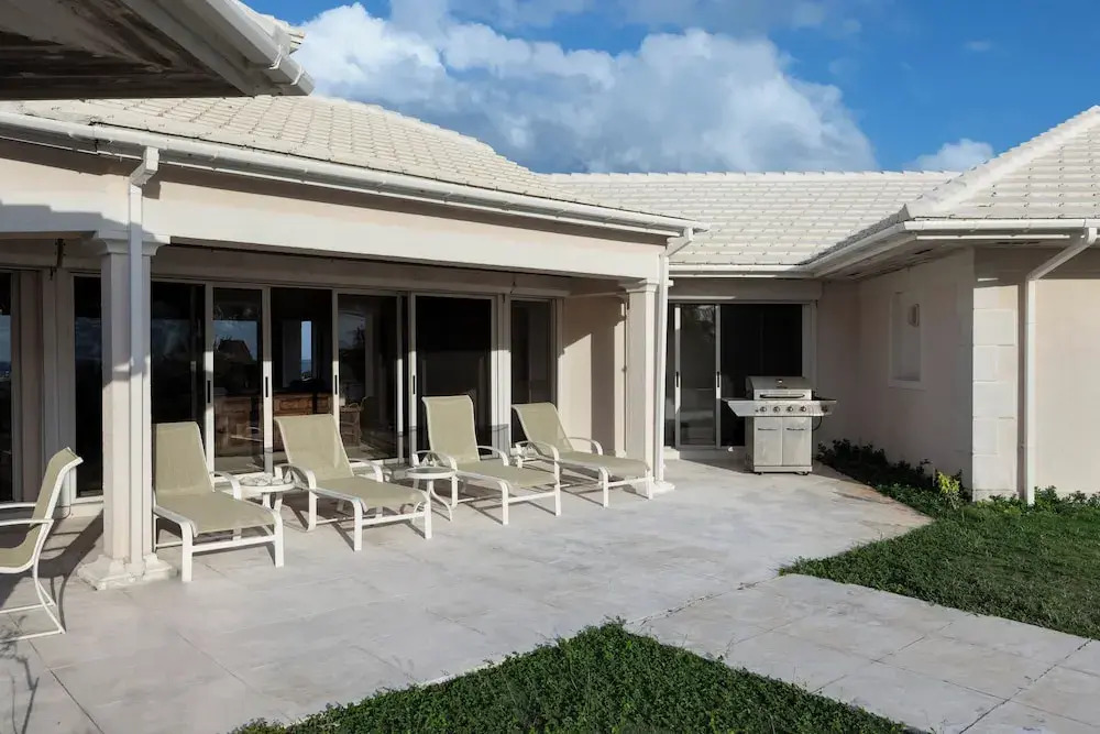 Windermere Paradise: Luxurious Estate With Amenities