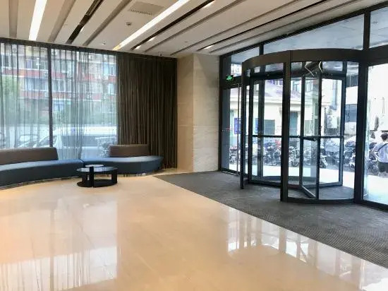 Orange Hotel  (Shanghai Hongqiao Railway Station Beidi Road)