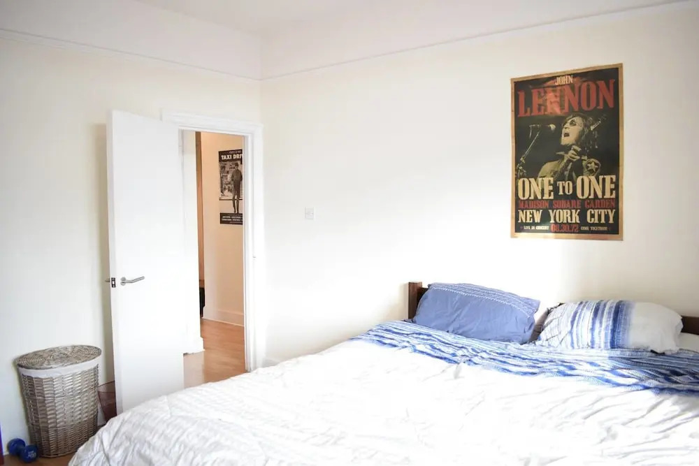 1 Bedroom Apartment With Beautiful Views in Hampstead
