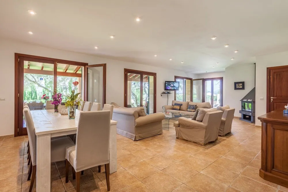 Owl Booking Villa Siquier - Luxury Retreat with Mountain Views