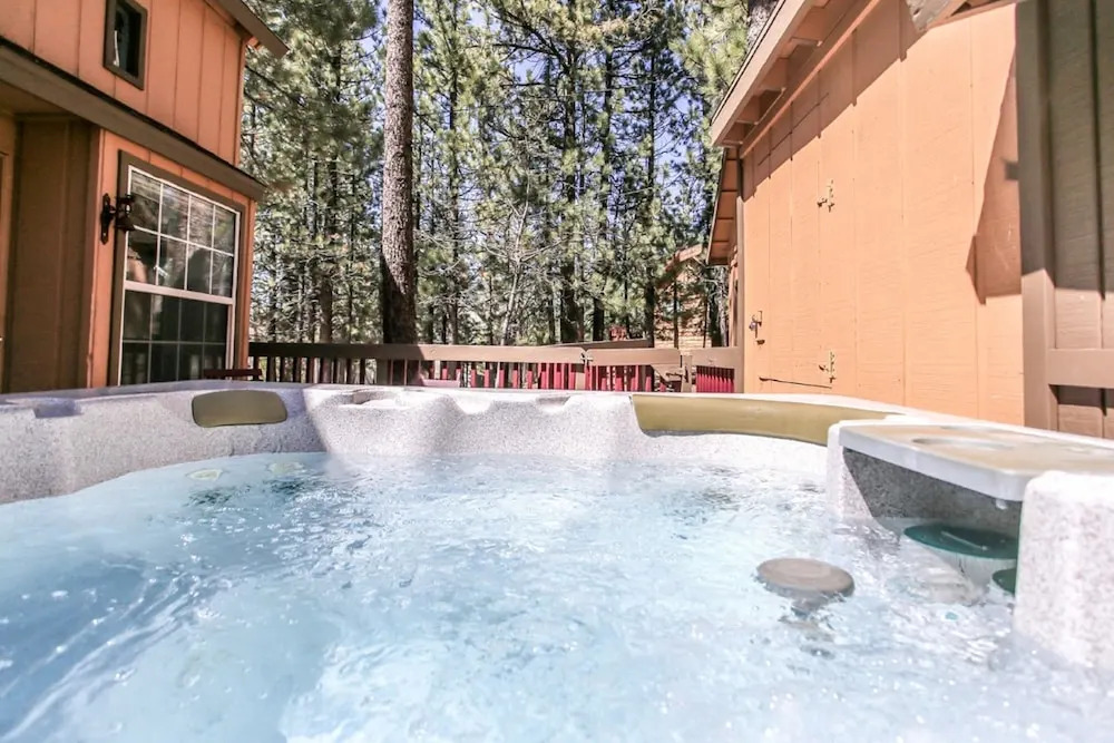 A Retreat for All Seasons by Big Bear Cool Cabins