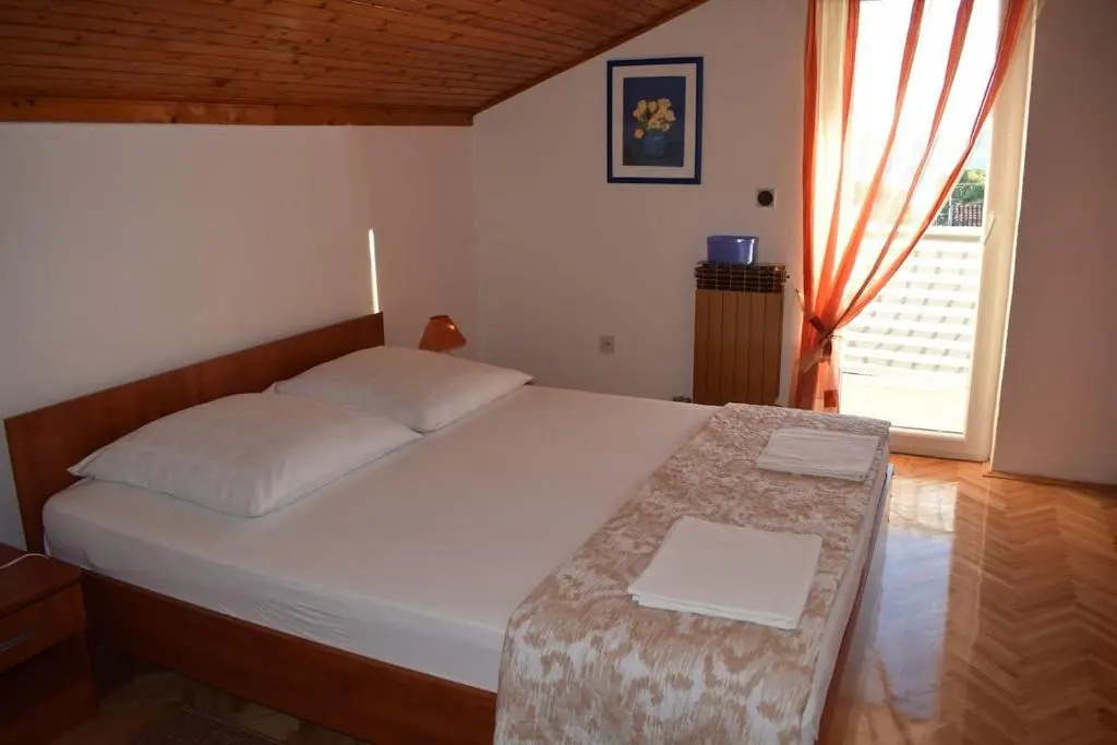 Vila Jelena - Apartment for 4 to 5 persons in Sv Filip i Jakov