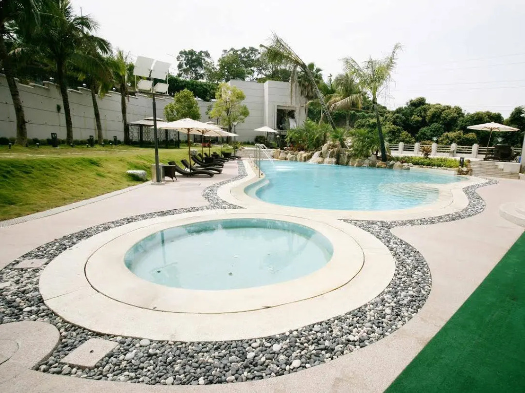 Le Beau Max Resort