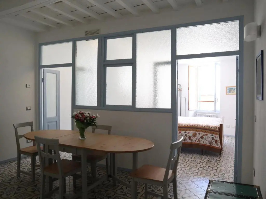 Casa GiGio 011030-LT-0223