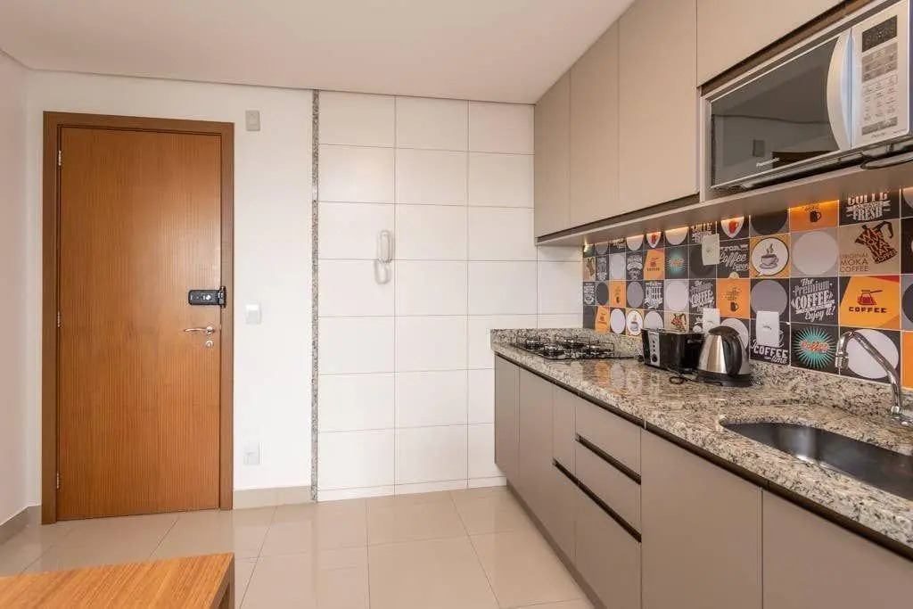 Flat lindo com localização privilegiada - Vista para Piscina - Setor Bueno - TH1406