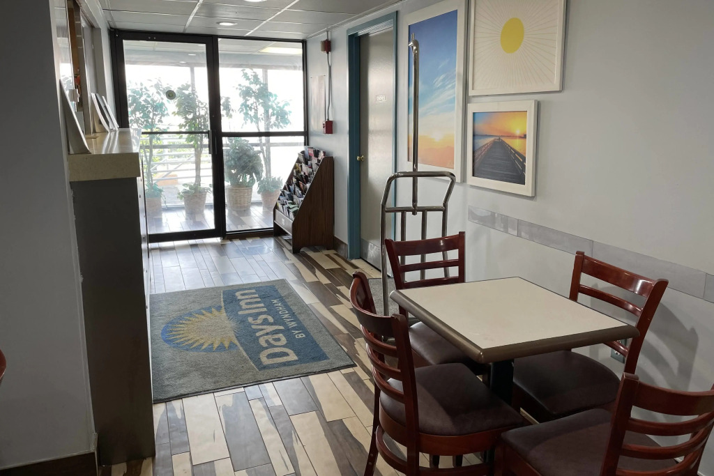Days Inn by Wyndham Jersey City