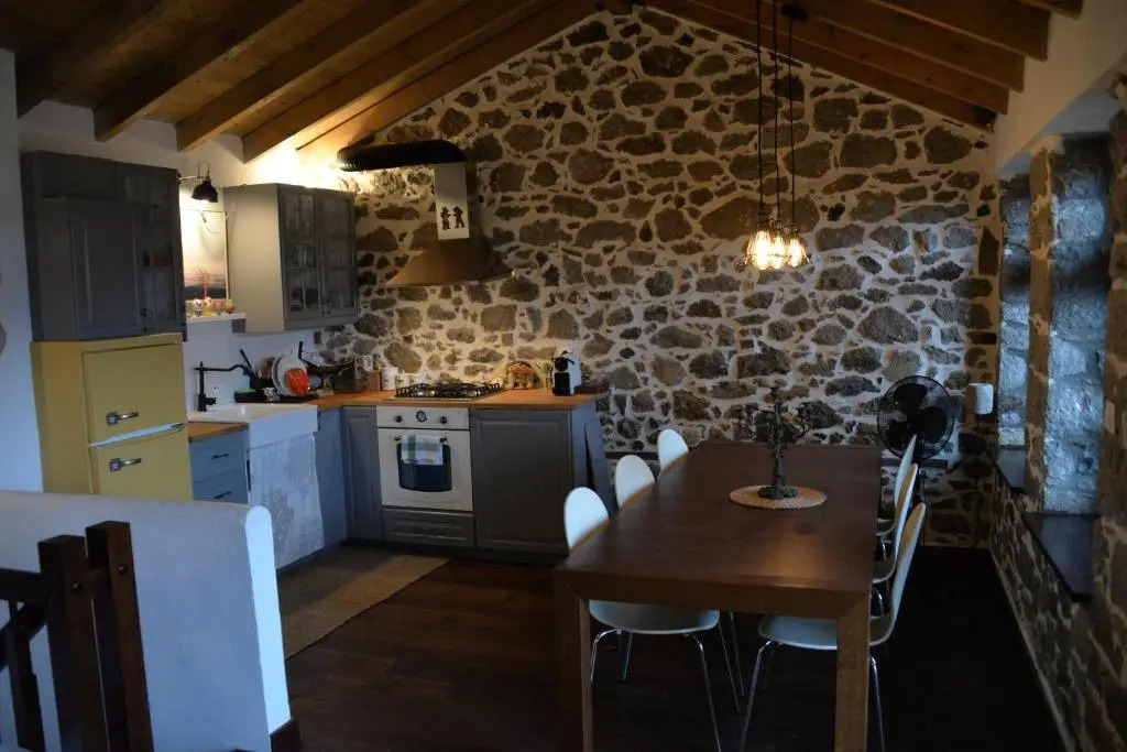 The fig tree house