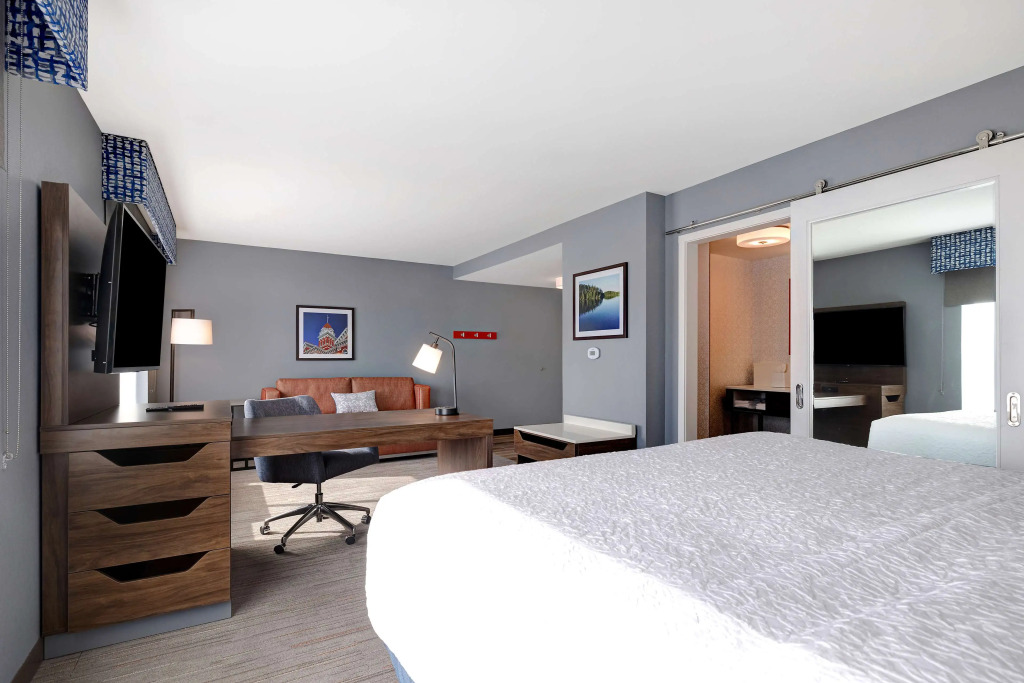 Hampton Inn Crown Point, In