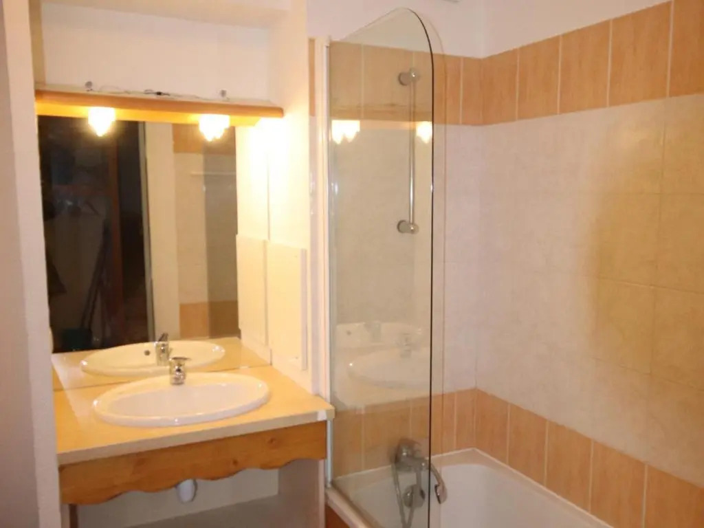 Chalet 3 Pièces 6 Pers. avec Terrasse à SuperDévoluy - FR-1-504-450
