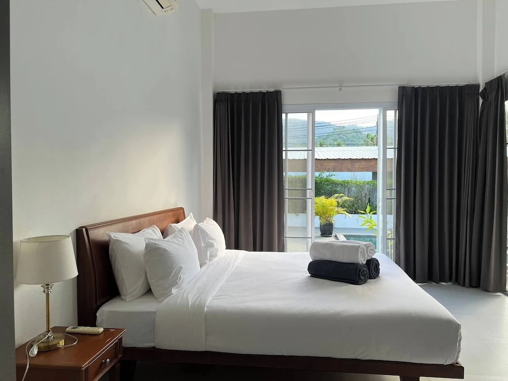 Tranquil Oasis in Taling Ngam 2-Bedroom Pool Villa