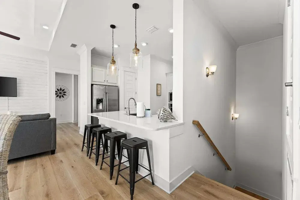 Rhema Beach Haus 2BR Luxury Retreat