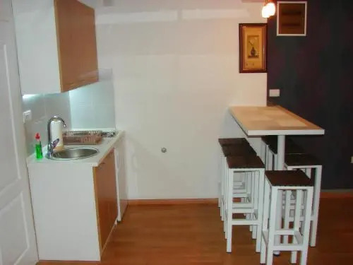 Kona Apartment