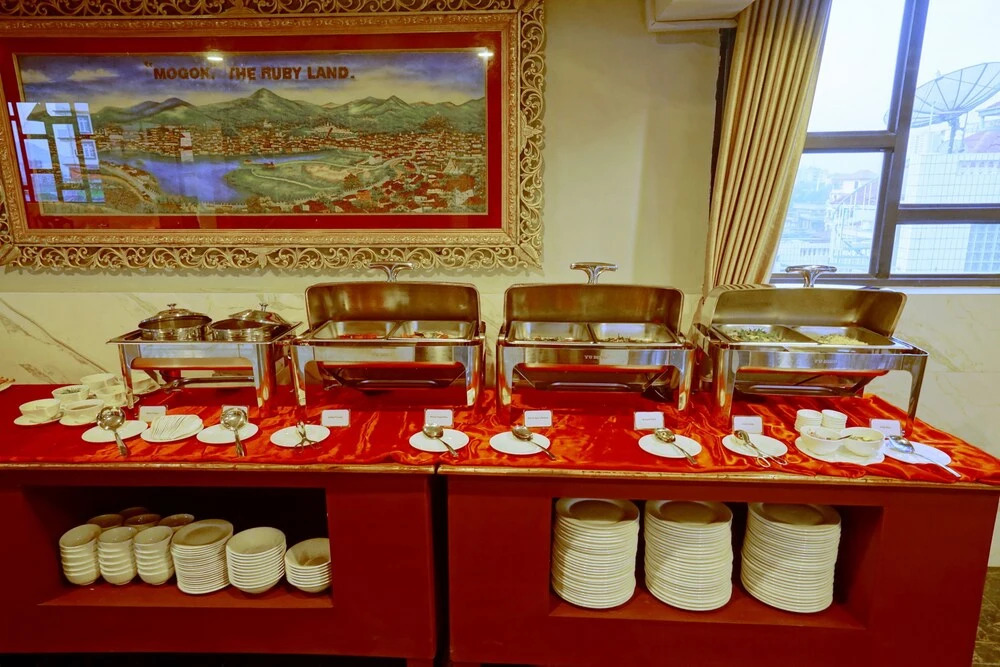 Royal Ruby Hotel