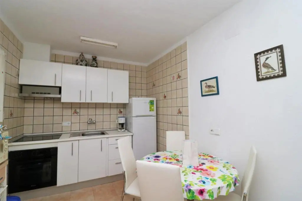 Turo 2 - Piso con Piscina comunitaria