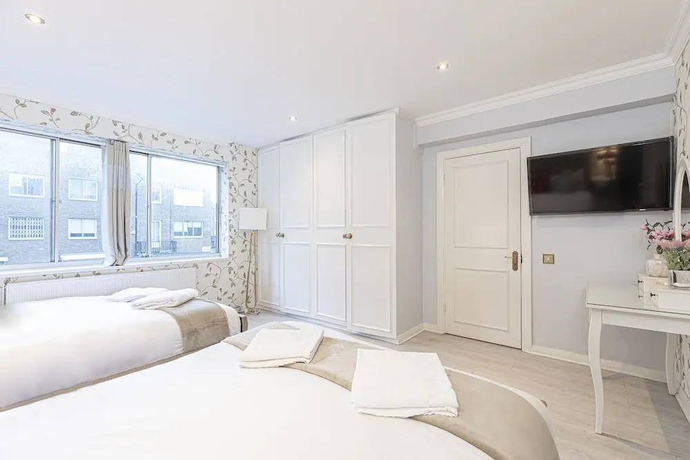 Spacious House With Terrace Near Hyde Park & Oxford St