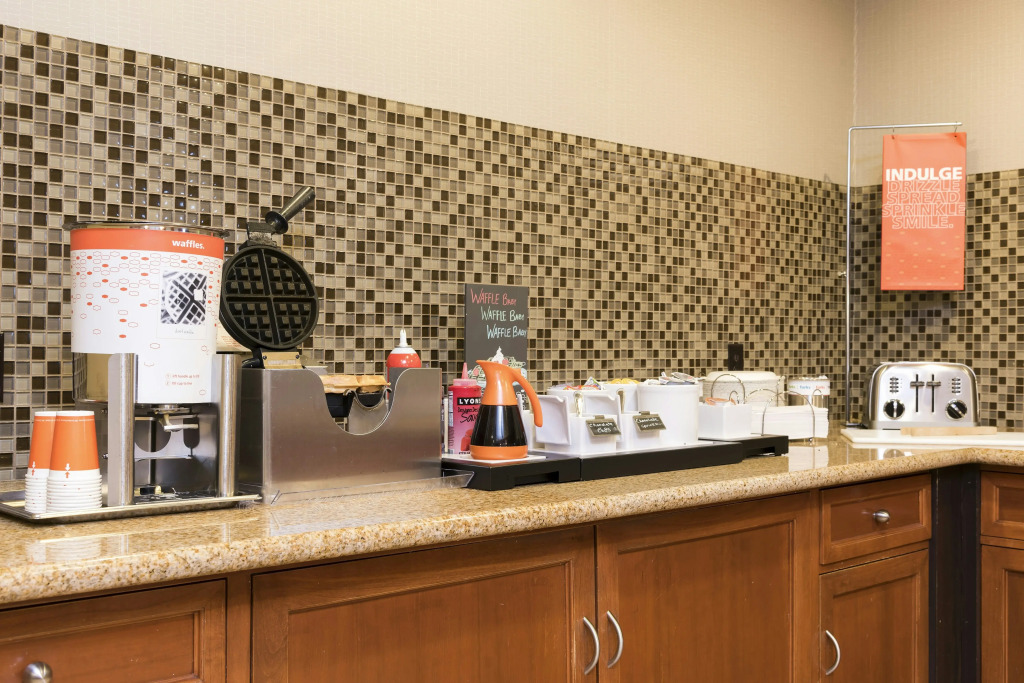 Hampton Inn & Suites East Lansing