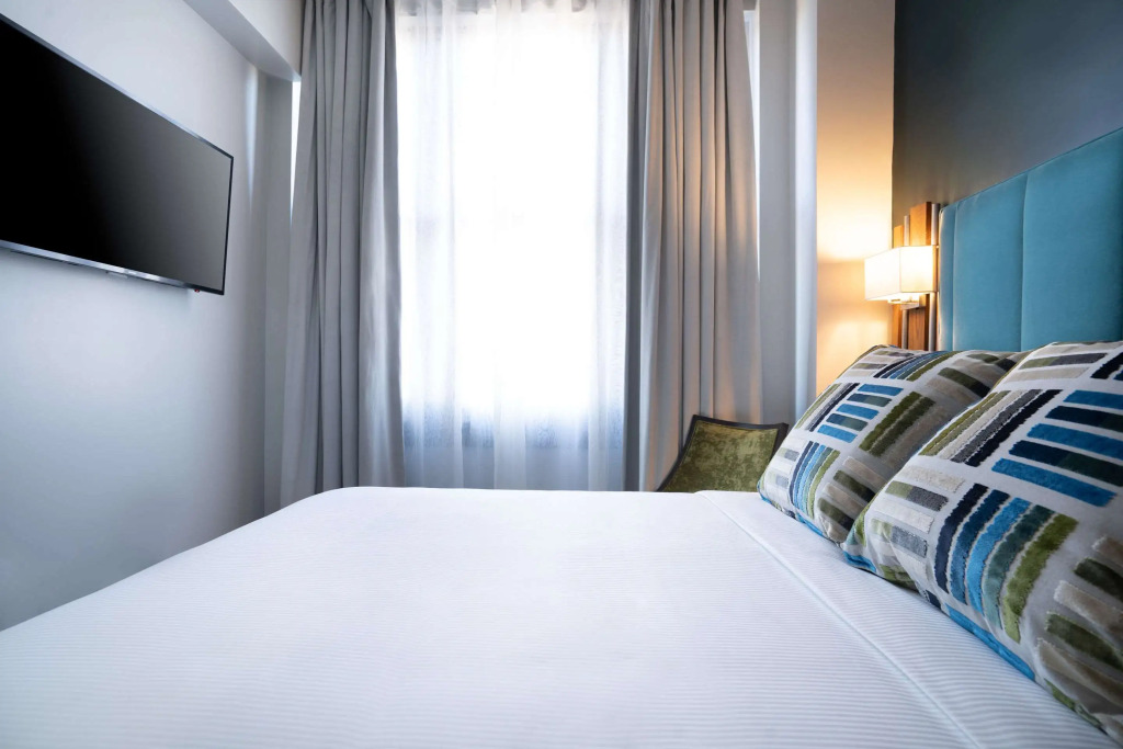 The Esquire Hotel Downtown Gastonia, an Ascend Collection Hotel