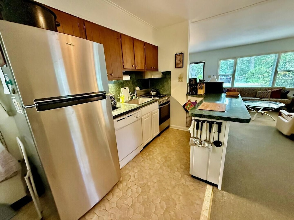 Henlopen Avenue 66