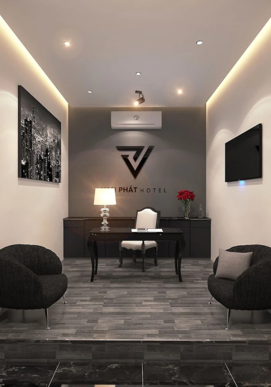 Van Phat Hotel
