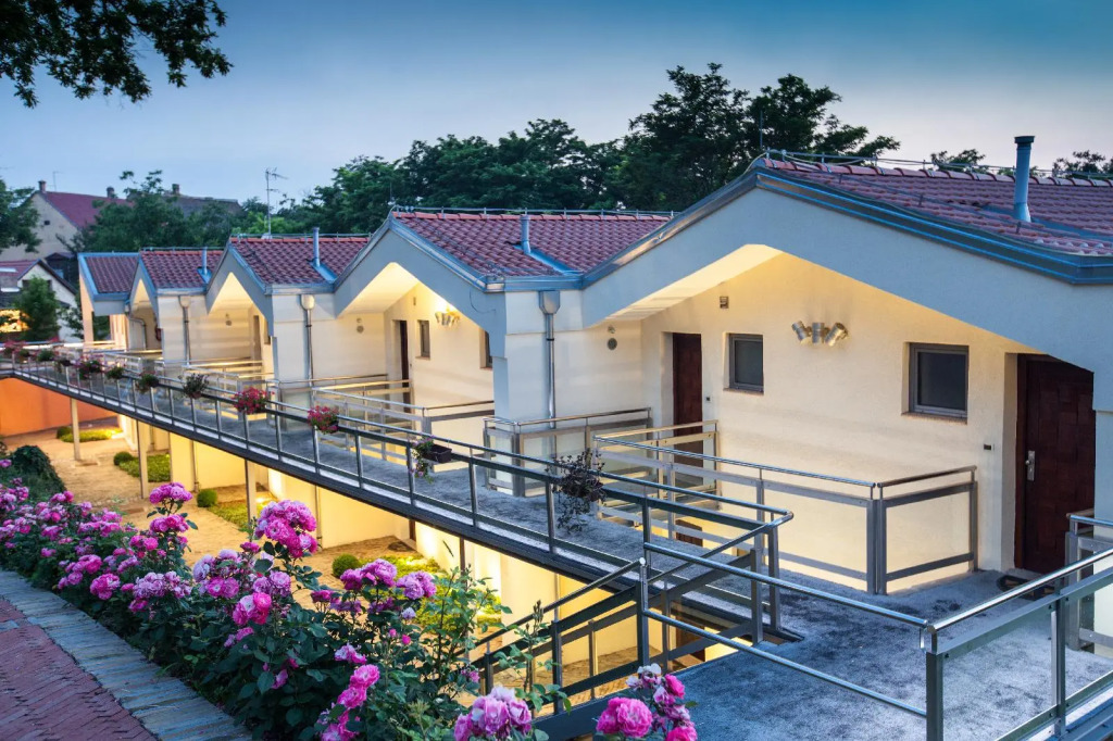 Hotel Stari Podrum
