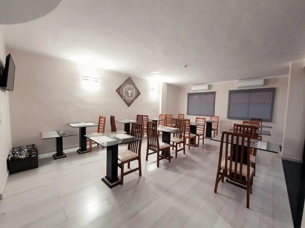 Charles Hotel