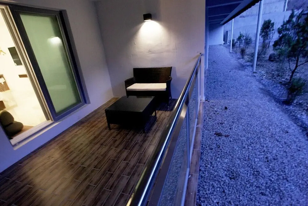 Pocheon Hotel Commune Motel(포천 호텔 꼬뮨 광릉수목원점(드라이브인 무인텔))