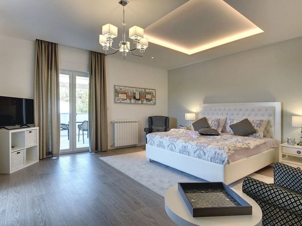 Villa in Premantura with Pool near Beach