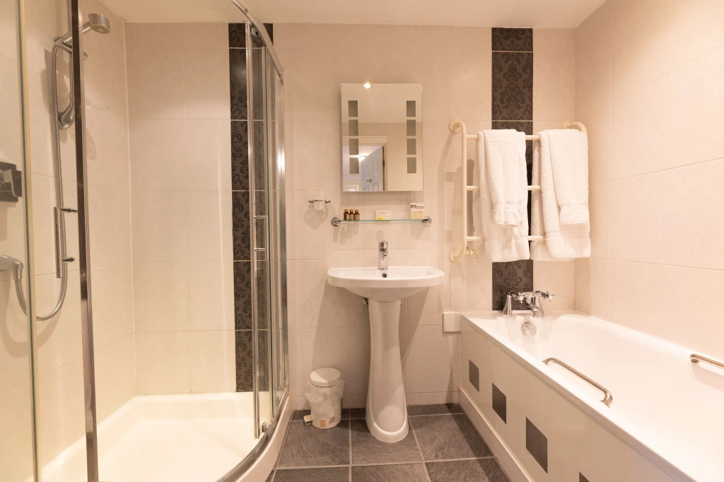 Woodlands Lodge Hotel