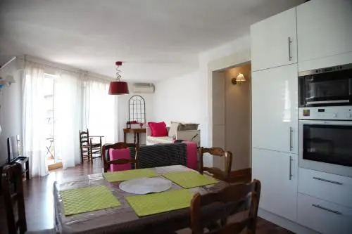 Laincel - Appartement lumineux le long du Rhône