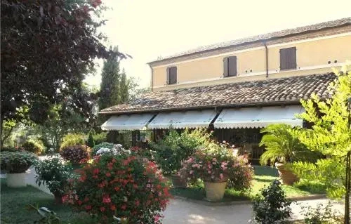 Agriturismo La Grotta