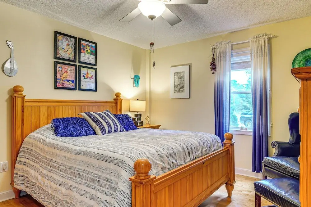 Nags Head Apt With Patio - 1/2 Mile Walk to Beach!
