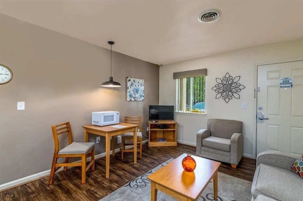 Affordable Corporate Suites of Salem