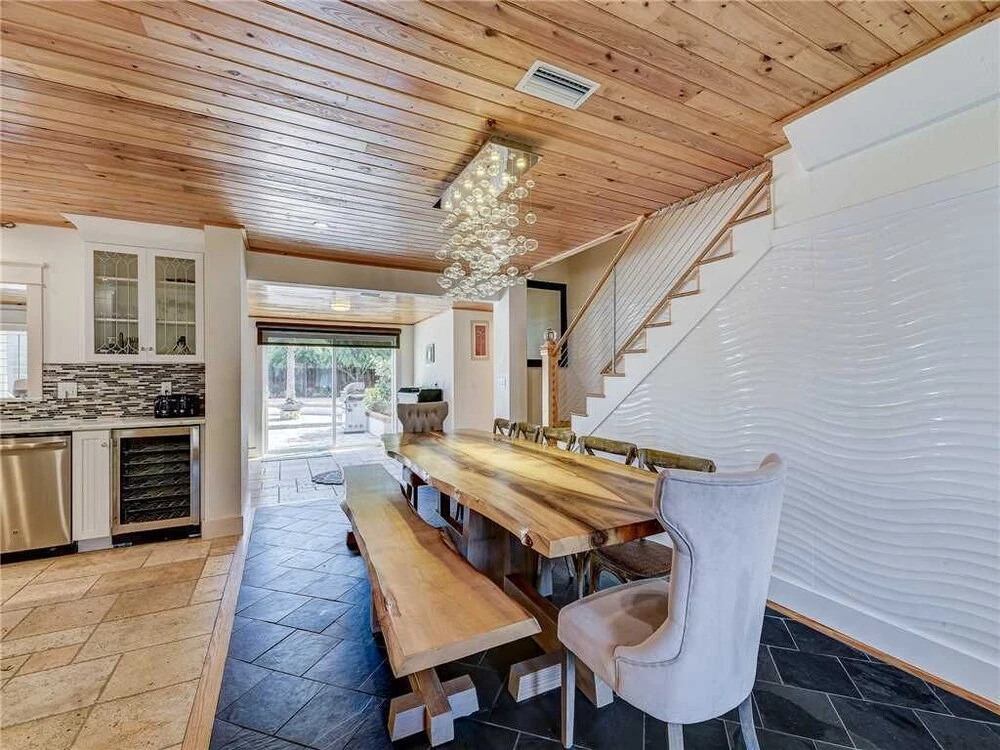 Sea Spray Beach House, 5 Bedrooms, Private Pool, Sleeps 17