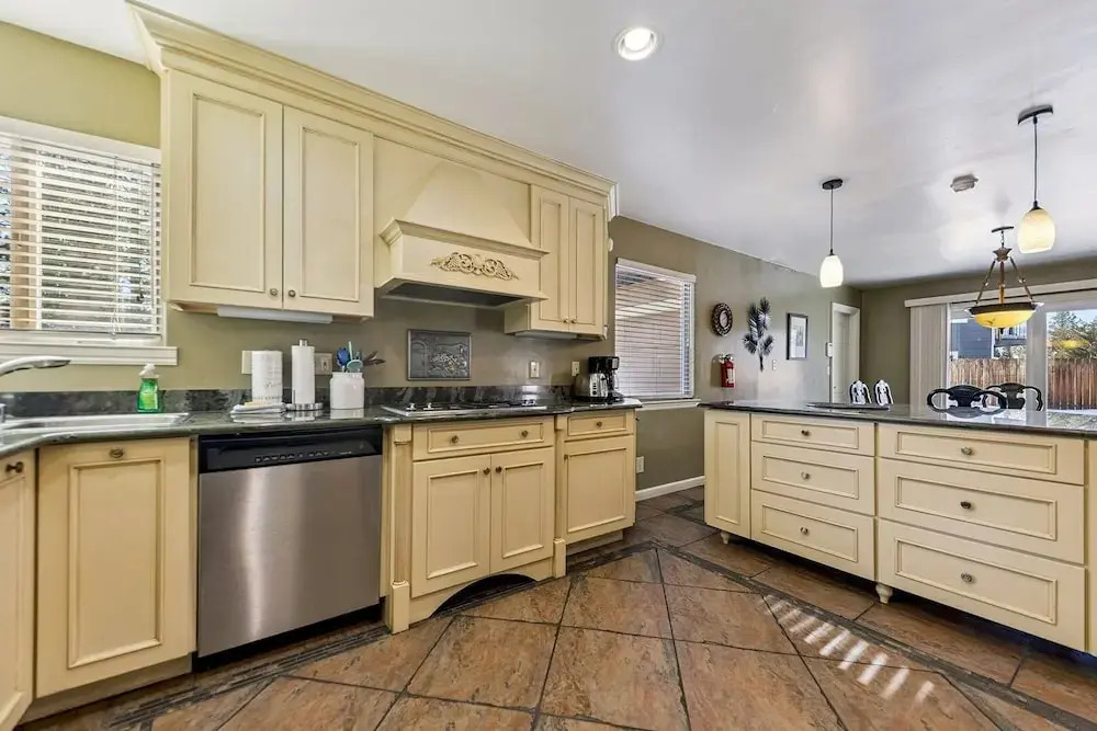2253 Catalina Drive 4 Bedroom Home