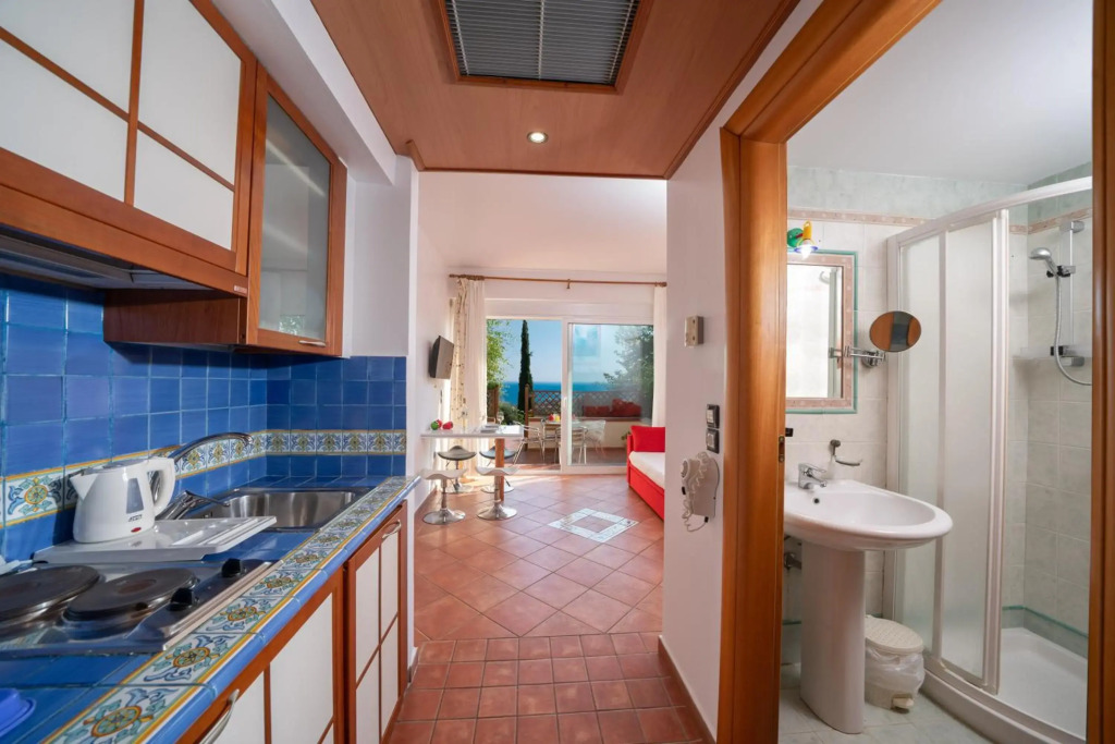 Felix Residence