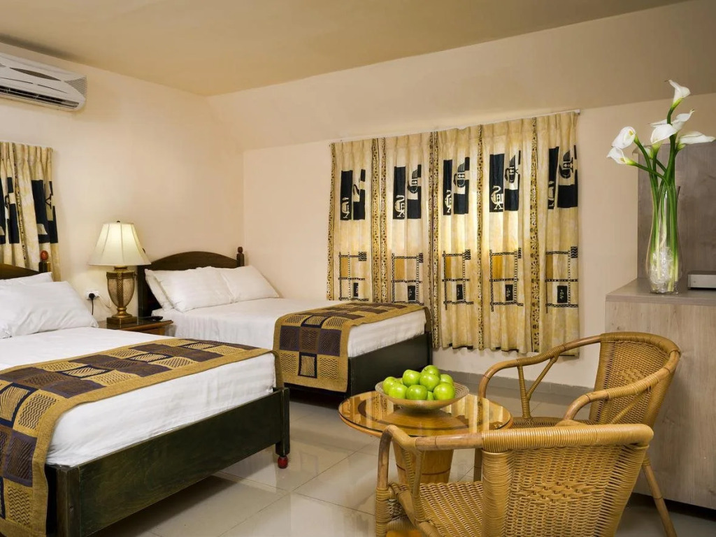 Melony Hotel