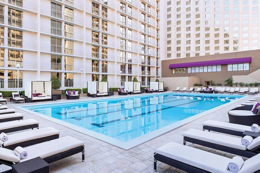Harrah’s Las Vegas – A Caesars Rewards Destination