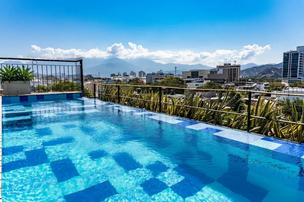 Spacious Loft @ Parque de Los Novios w/ wifi steps from the beac