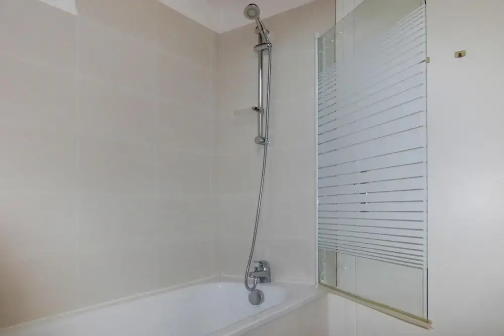 Pretty Flat With Roof Terrace and Large Garden