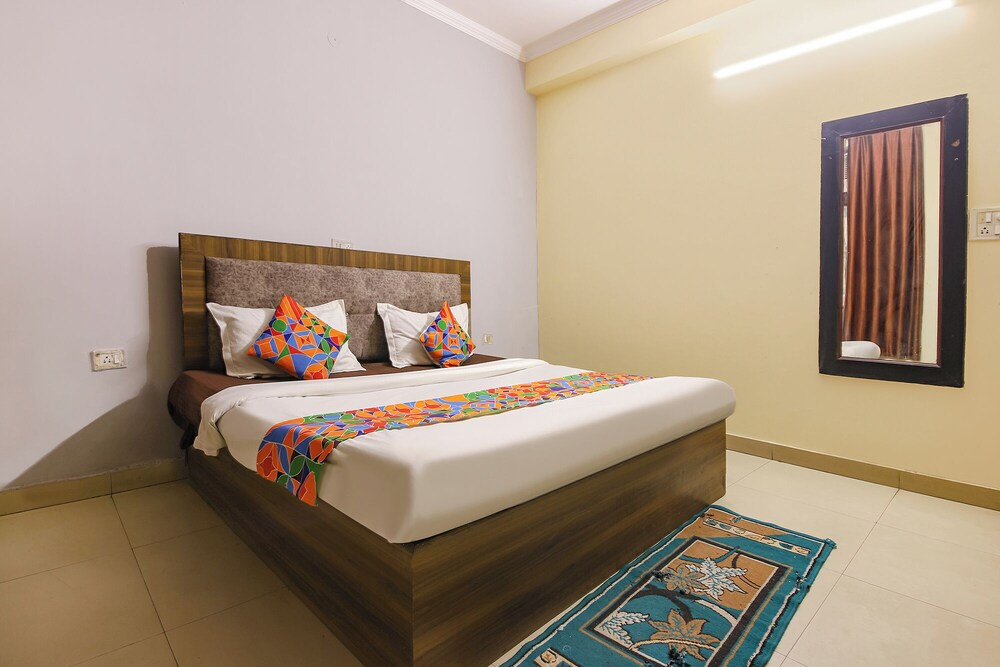 FabHotel 9 Palm