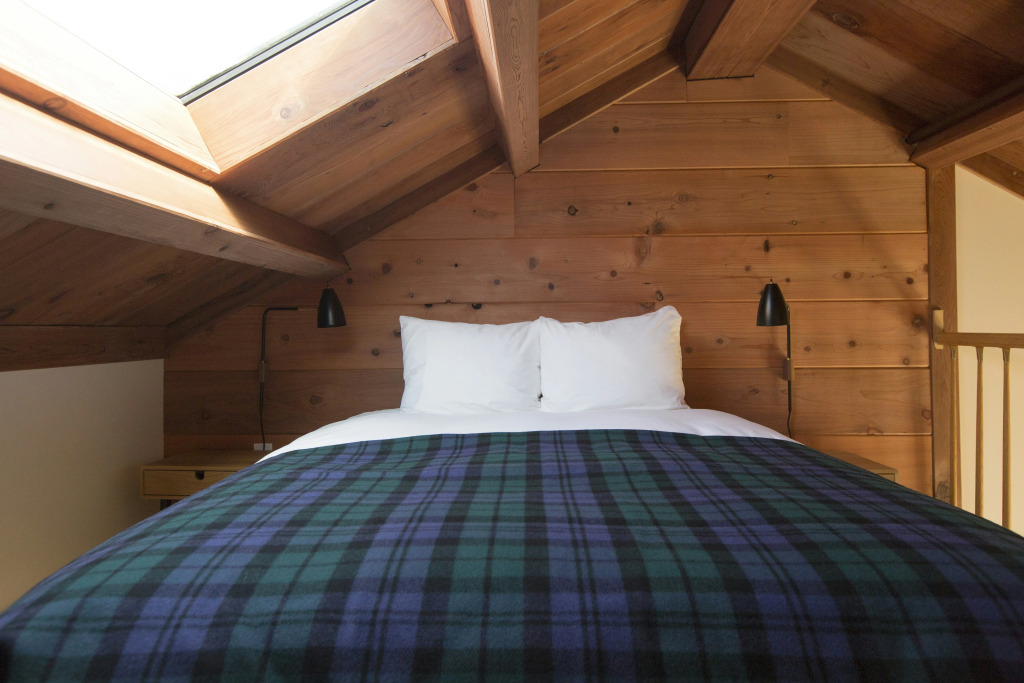 Timber Cove Resort