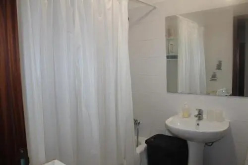 ApartAnita