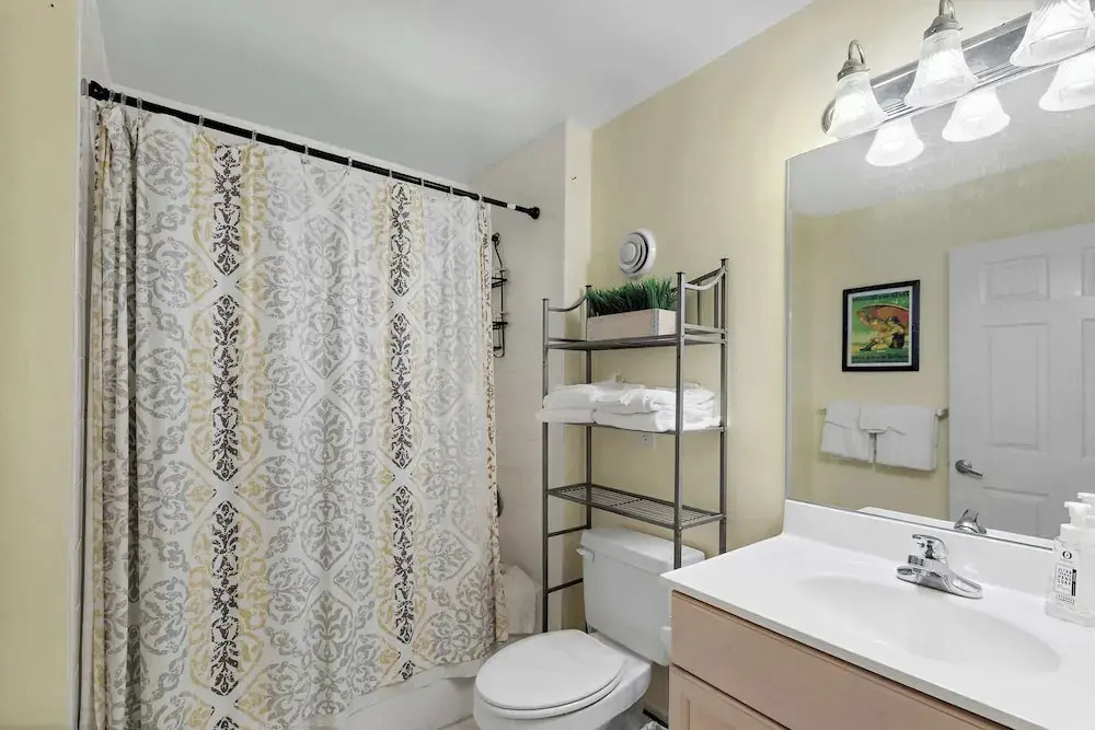 Maresol 310 Bayfront 3BR Condo, Sunset Views, Jetted Tub & Pool