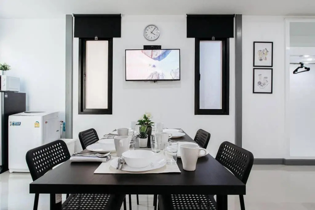 P4 Silom Large 2beds Full Kitchen Wifi 4-6pax